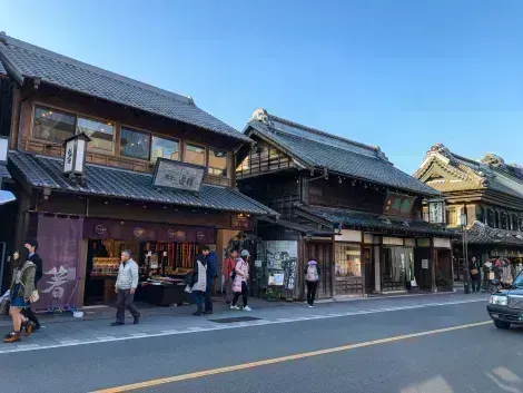 La ville de Kawagoe est bordée de bâtiments datant des époques Edo et Meiji. 